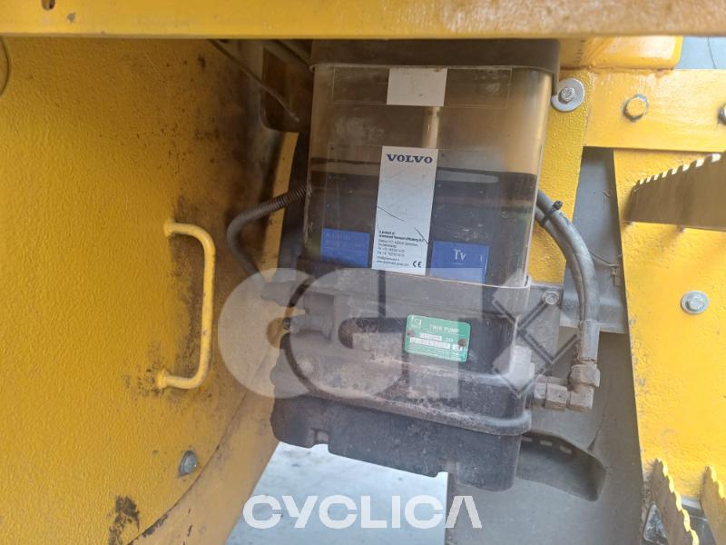 Utovarivači  L90G VCE0L90GL00003451 - 6