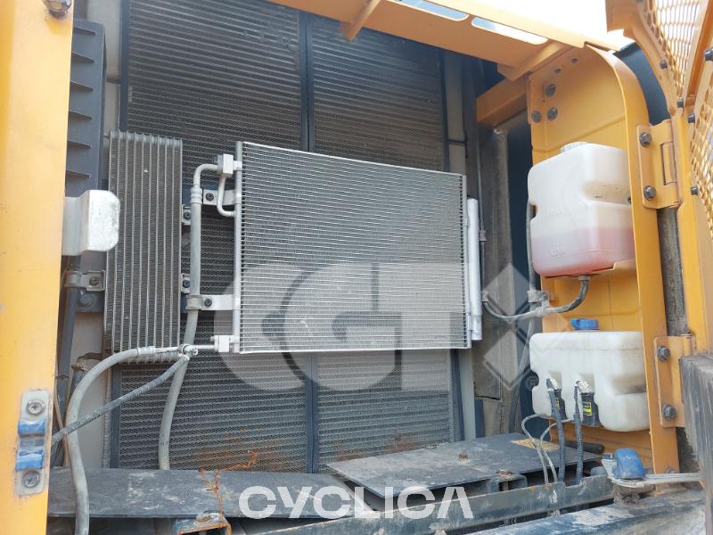 Bageri gusjeničari  HX380 1AL0000### - 10