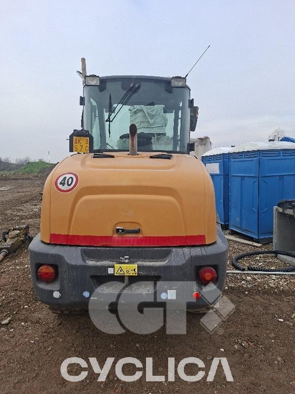 Utovarivači  321F FNH321FHNNHP04### - 4