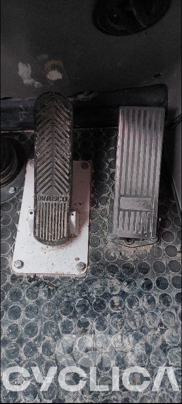 Dumpers and rigid trucks  DP405 405WD2SC01 - 15