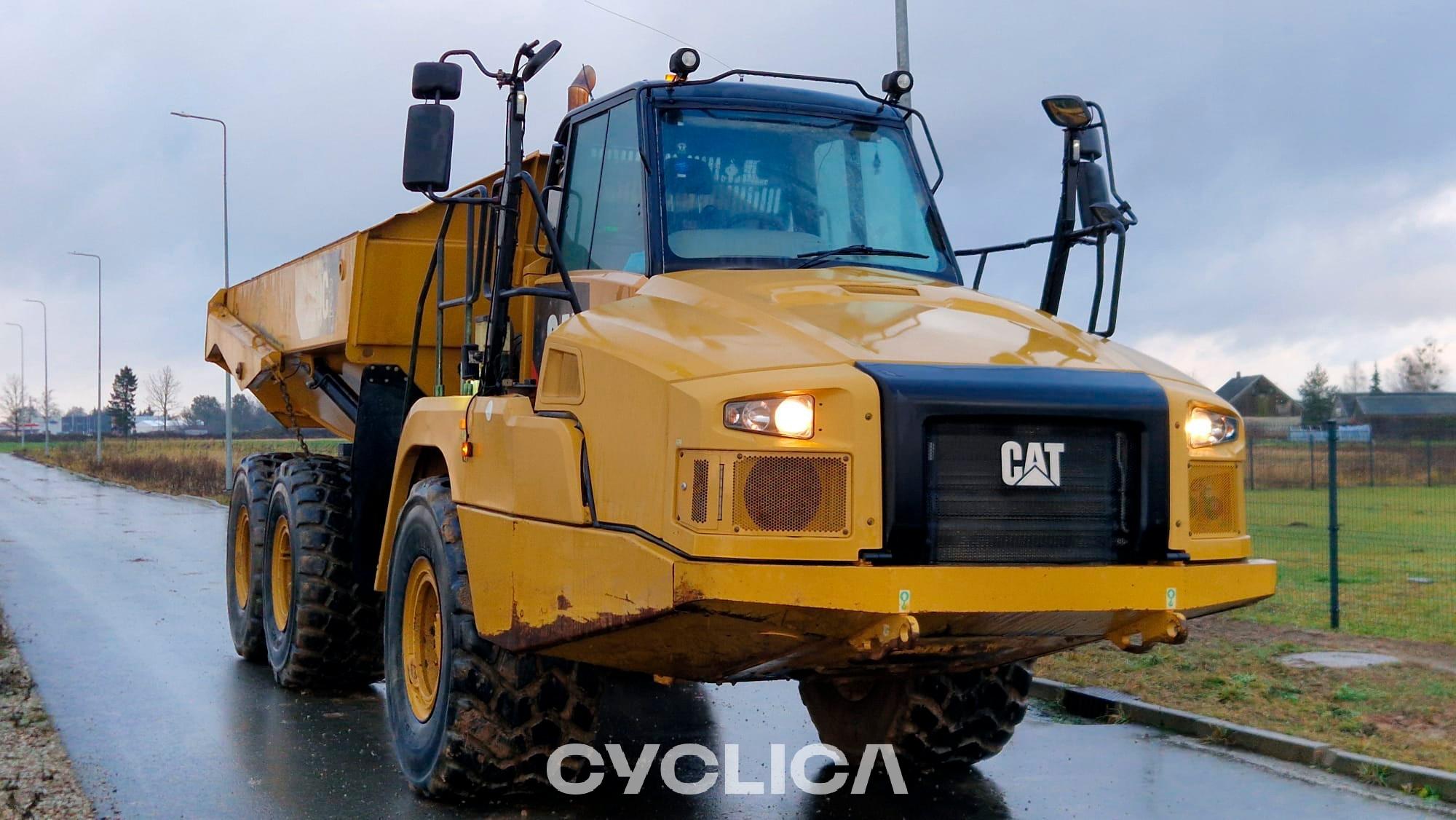 Dumpers e Camiões Articulados  730C 2T400547 - 2