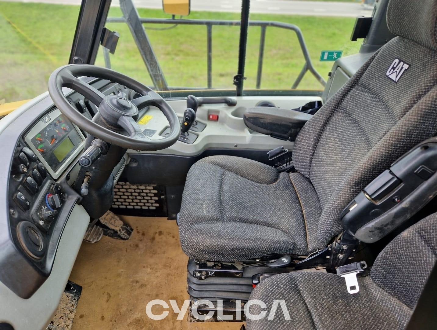 Dumpers e Camiões Articulados  735 TFJ00274 - 3