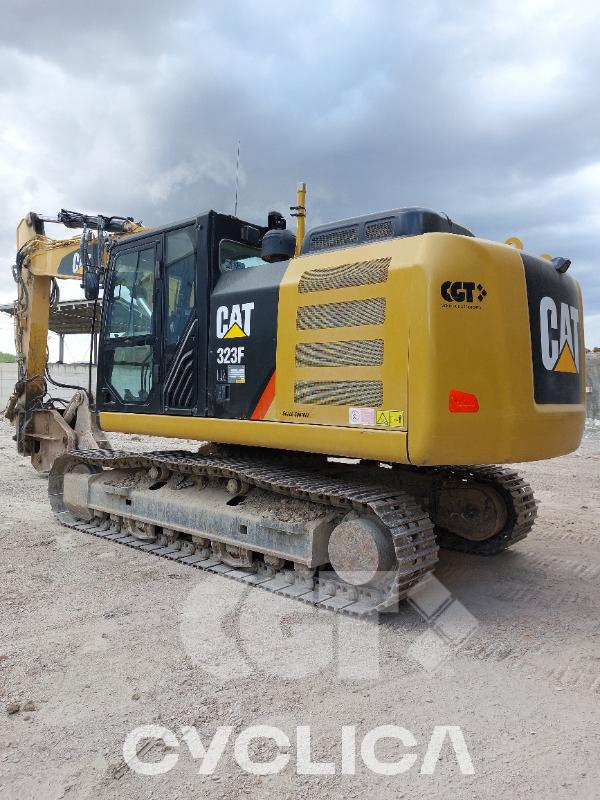 Escavadora de rastos  323F MFY20### - 2