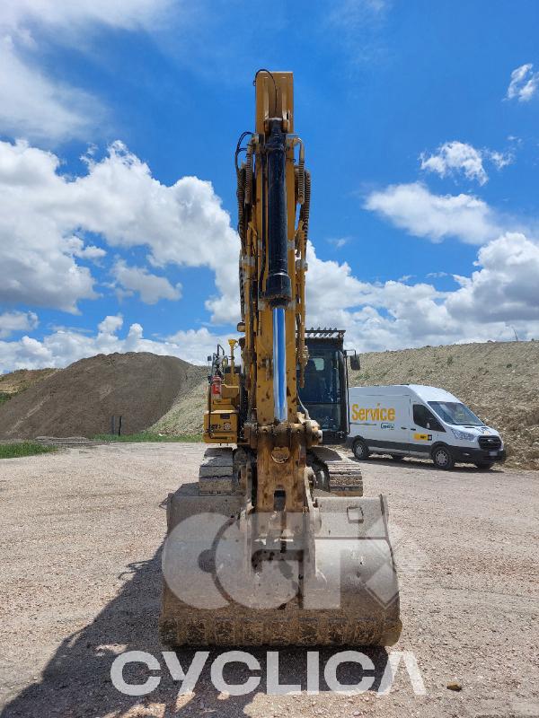 Bageri gusjeničari  323F MFY20289 - 3