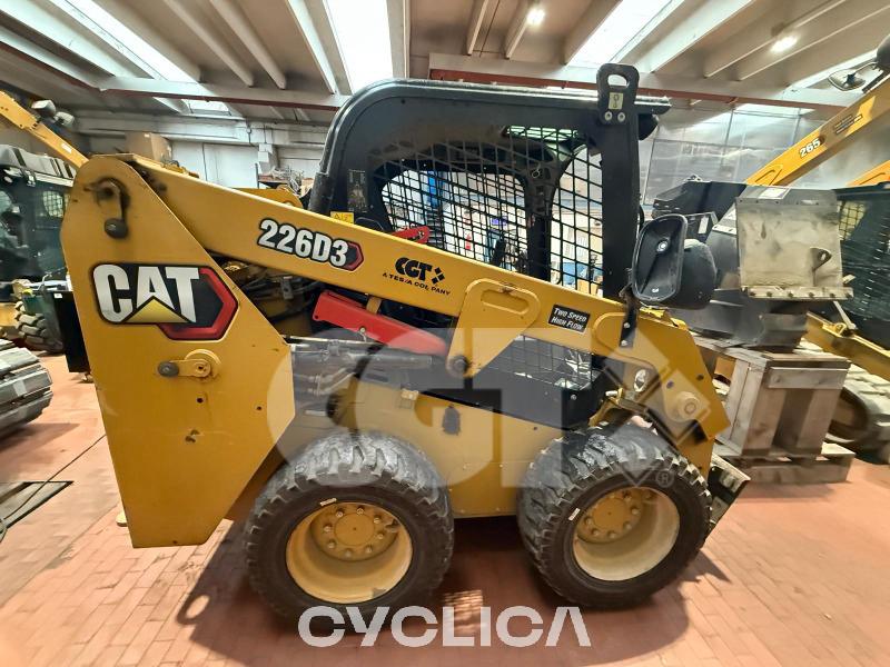Other used construction equipment  226D3 D5R00### - 2