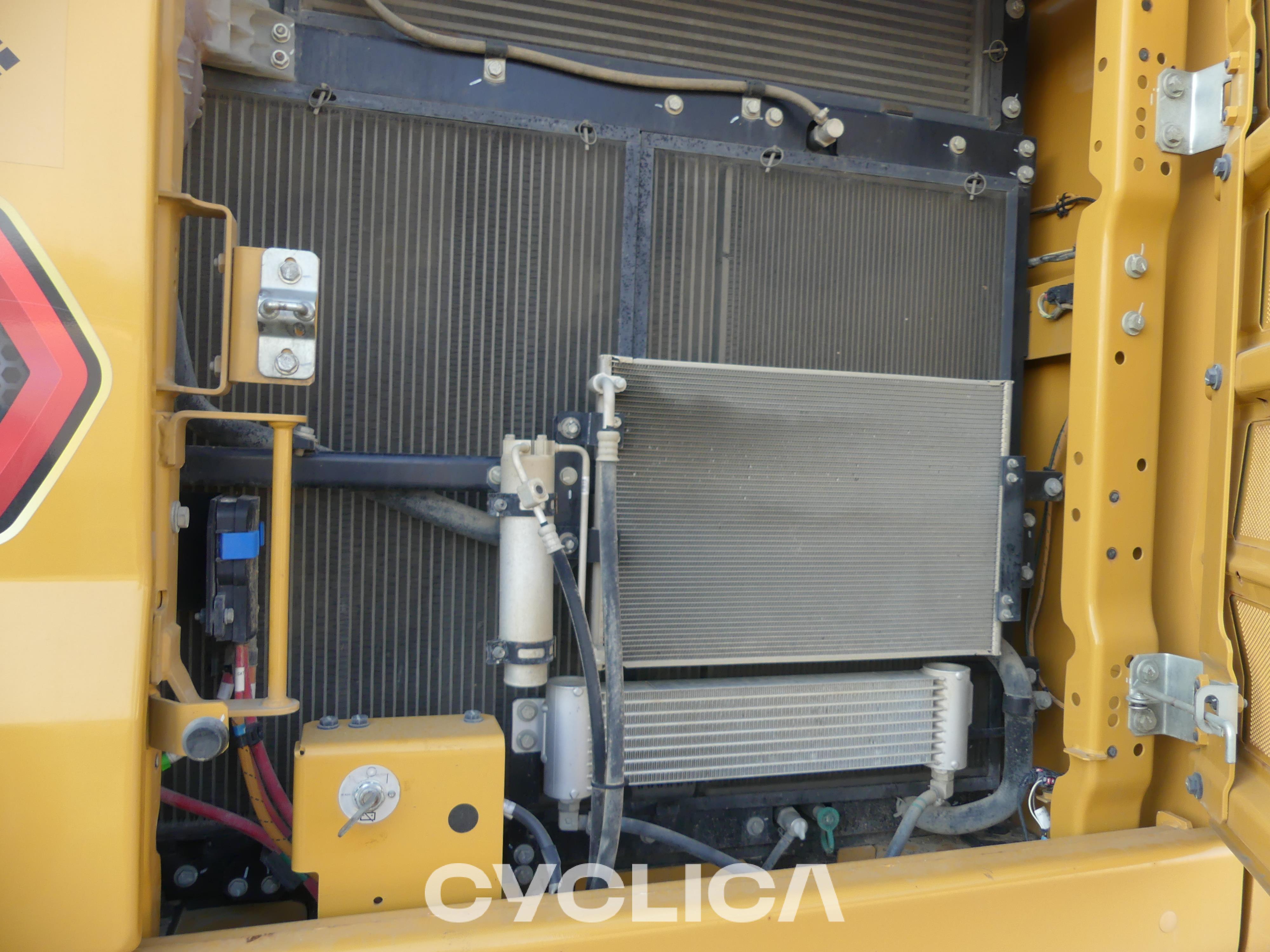 Crawler excavators  330-07 KEL21086 - 4