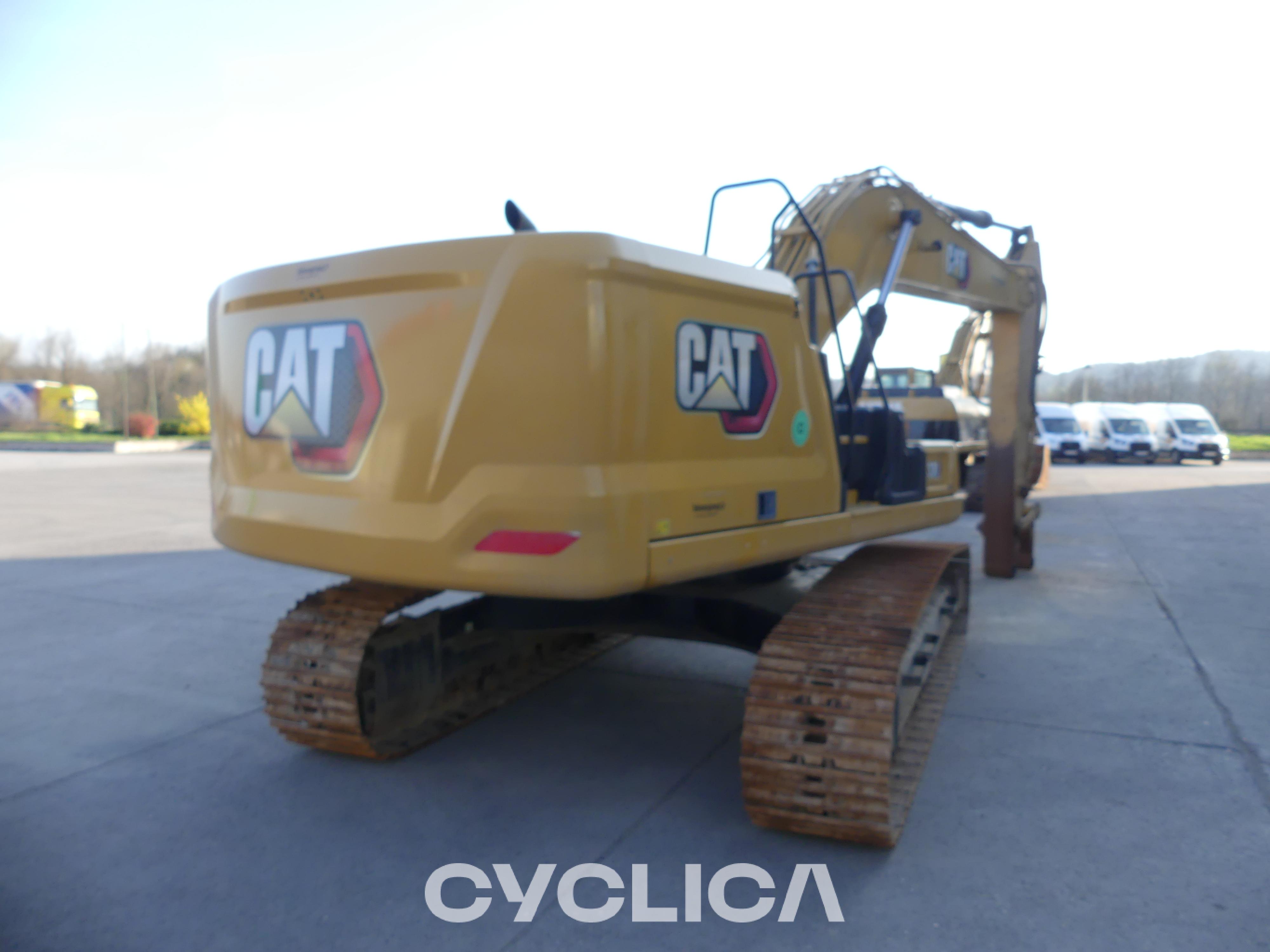 Crawler excavators  330-07 KEL21086 - 15