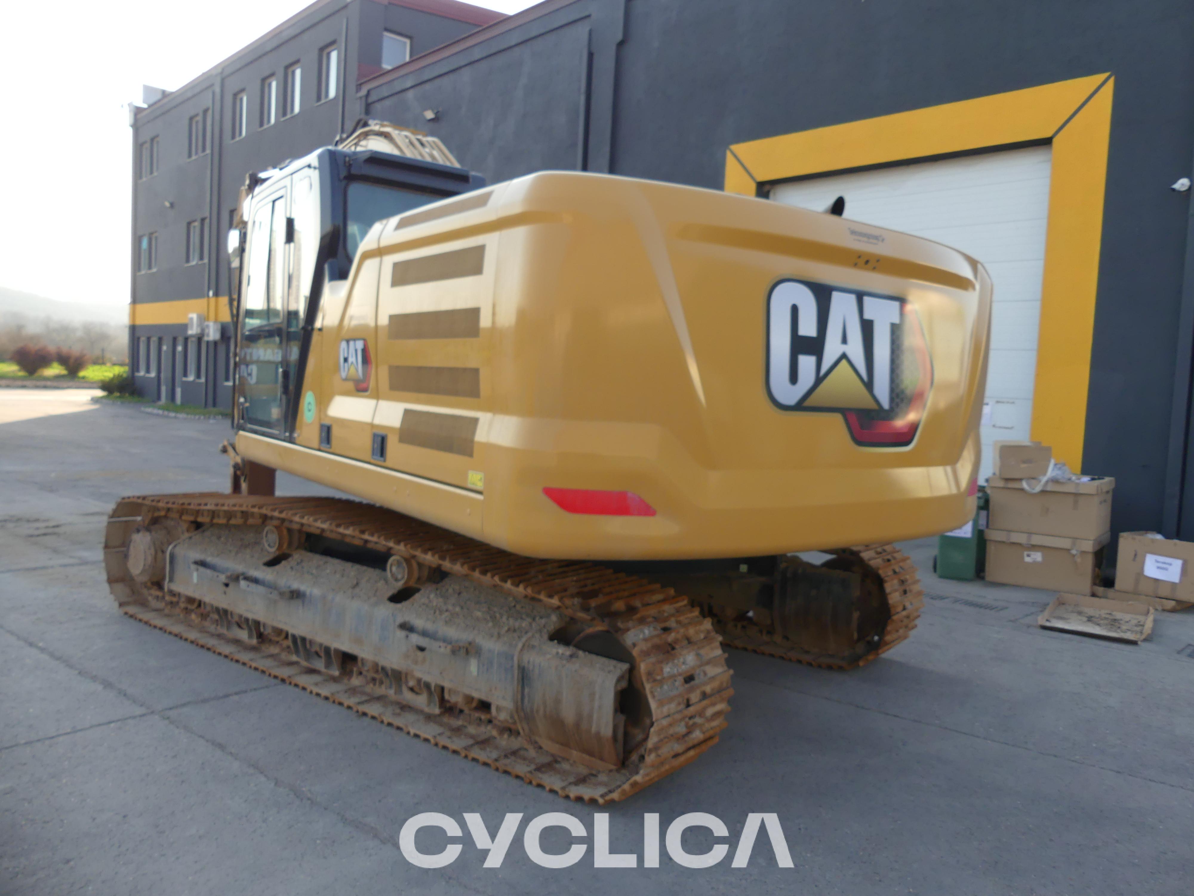 Crawler excavators  330-07 KEL21086 - 16