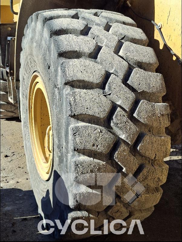 Ngarkues me rrota  962M JYD10### - 5