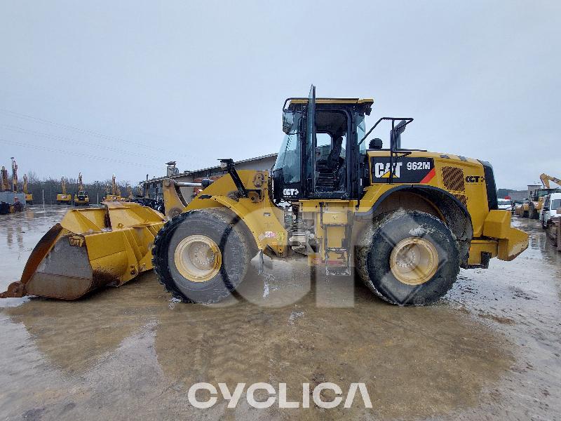 Ngarkues me rrota  962M JYD10276 - 2