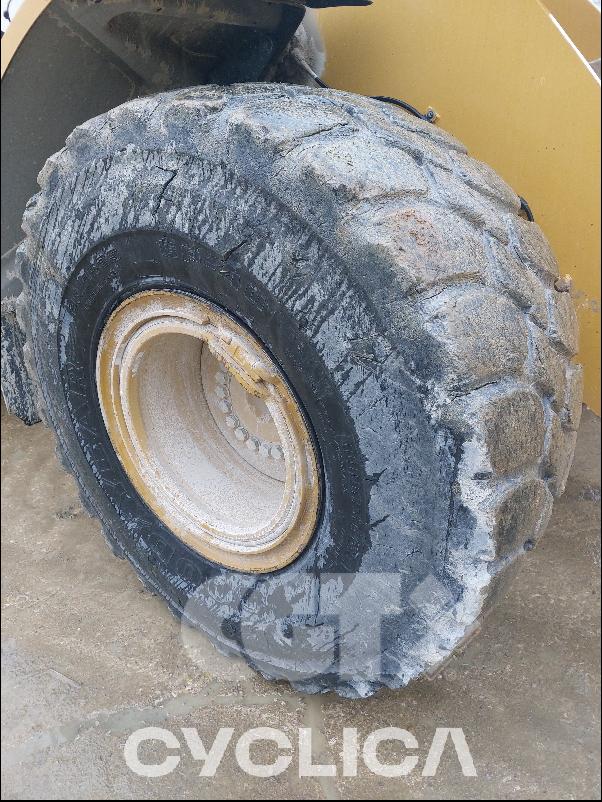 Ngarkues me rrota  962M JYD10276 - 6