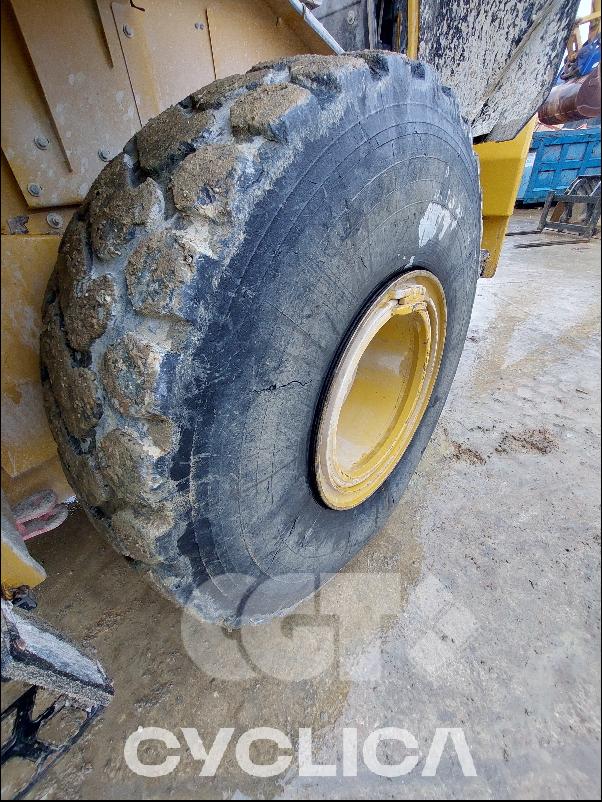 Ngarkues me rrota  962M JYD10276 - 10