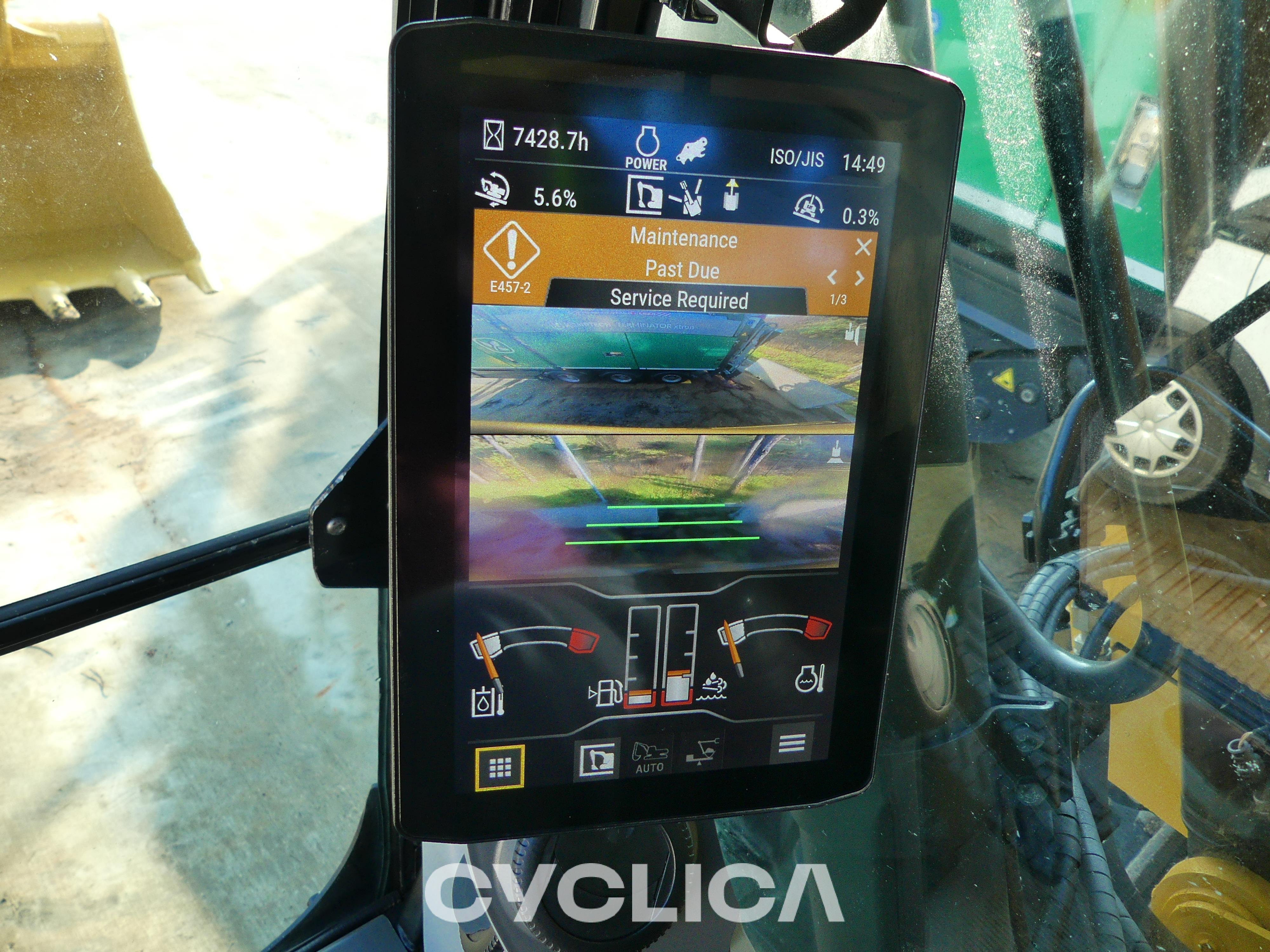 Bageri guseničari  323-07N KPE00205 - 7