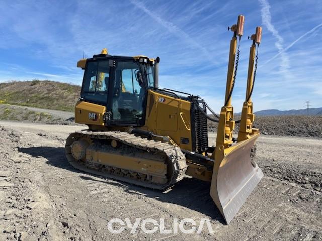 Bulldozers et tracteurs à chenilles  D3 XKW00524 - 2
