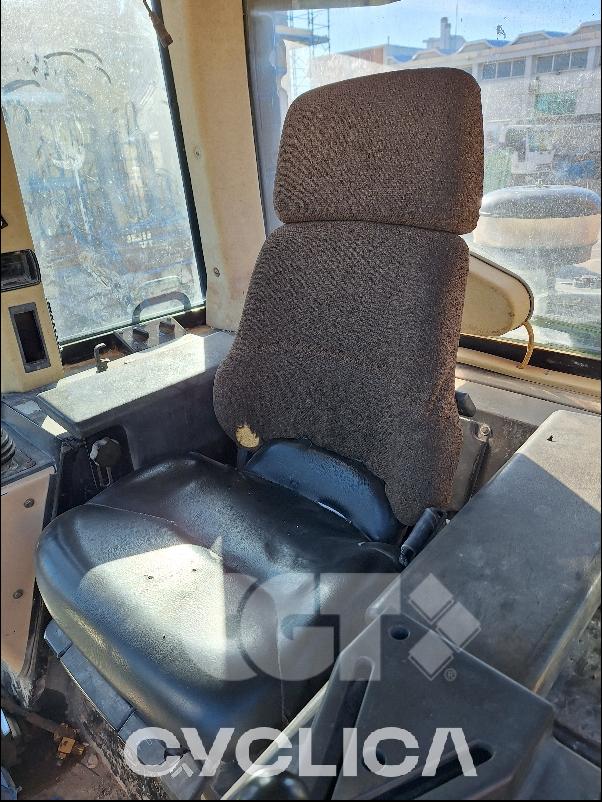 Ngarkuese me zinxhirë  963C 2DS01### - 9