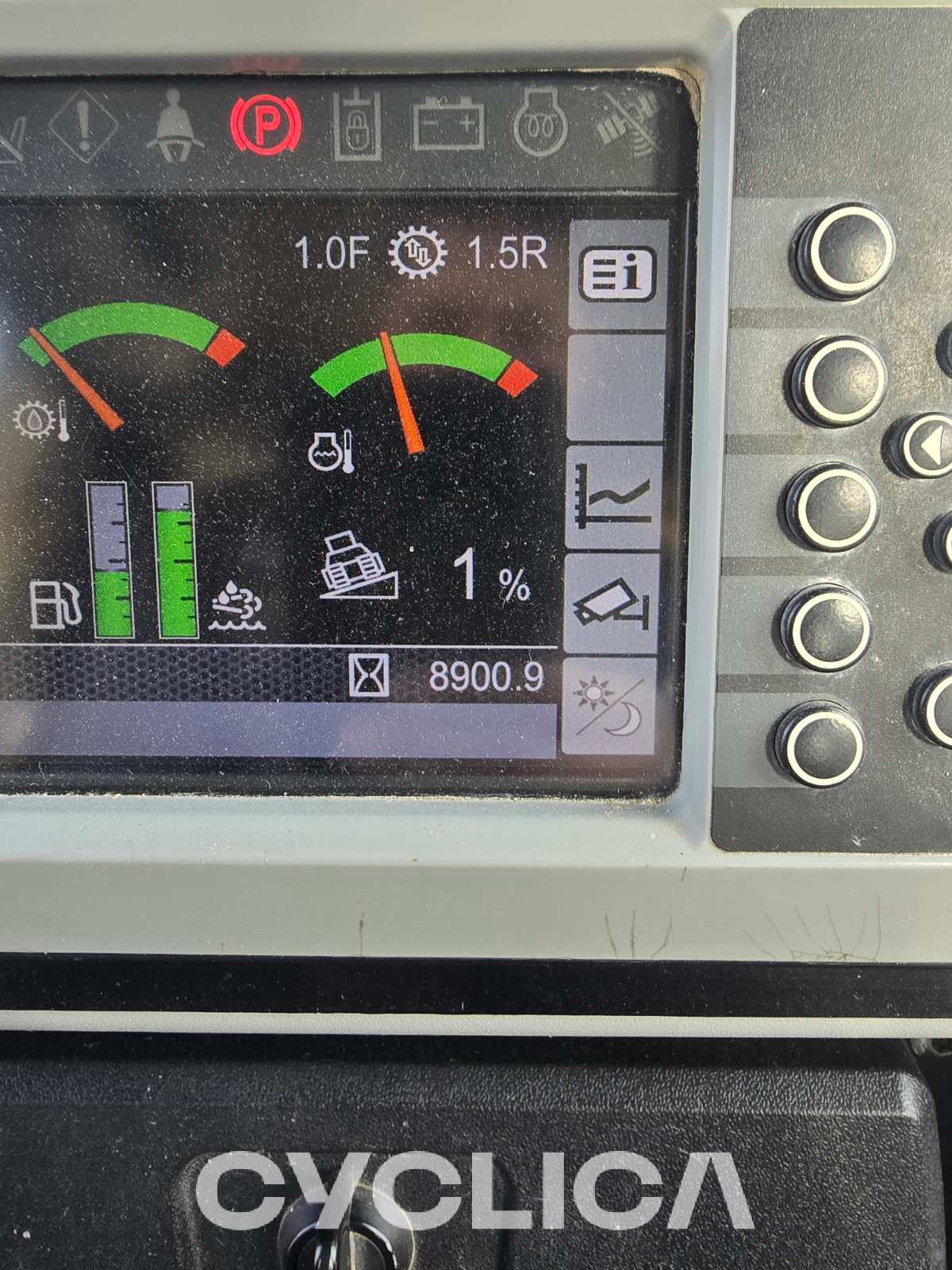 Bulldozers and crawler tractors  D6T XL 2B300179 - 5