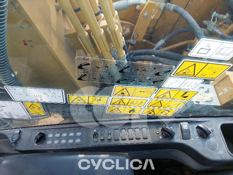 Bageri guseničari  313FGC GJD10099 - 15