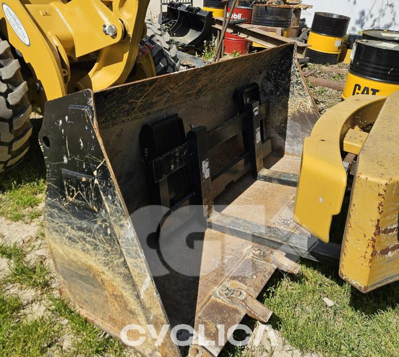 Utovarivači  906 M K5602526 - 5