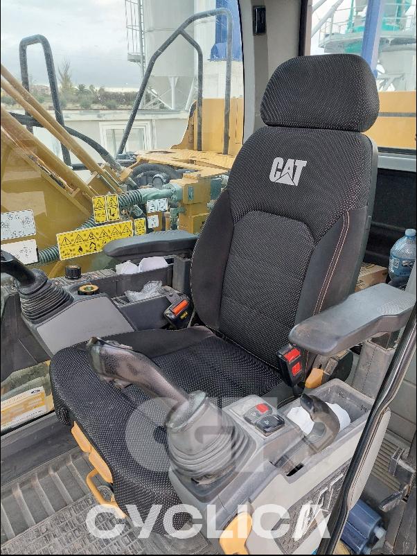 Bageri gusjeničari  323LN KPE00### - 11