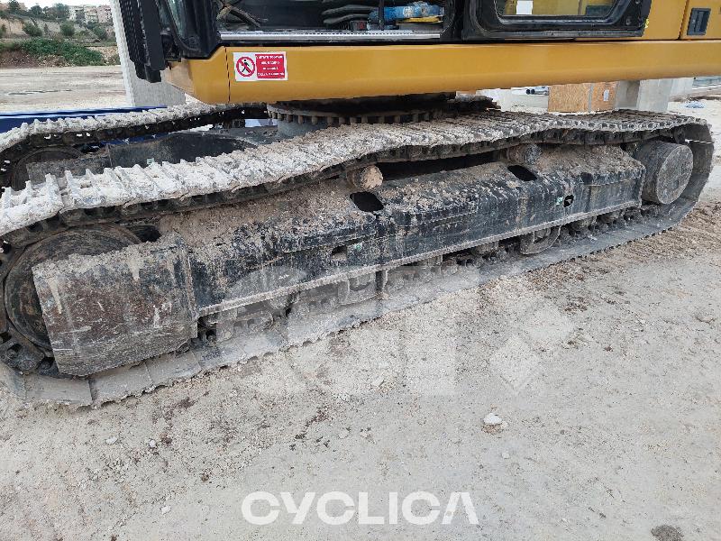 Bageri gusjeničari  323LN KPE00### - 6