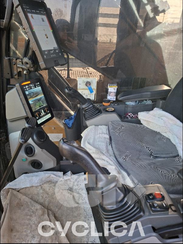 Escavatori cingolati  325 NG TEL10### - 10