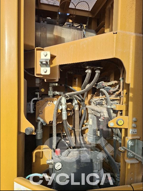 Escavatori cingolati  325 NG TEL10### - 8