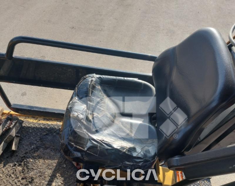 Pavimentazione  AP300 B2Y00### - 13