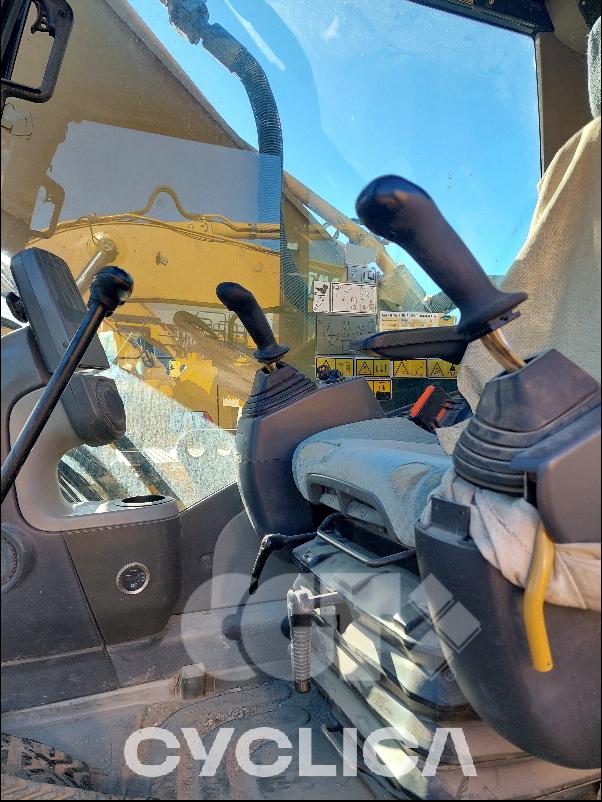 Escavatori cingolati  336D MYP00### - 12