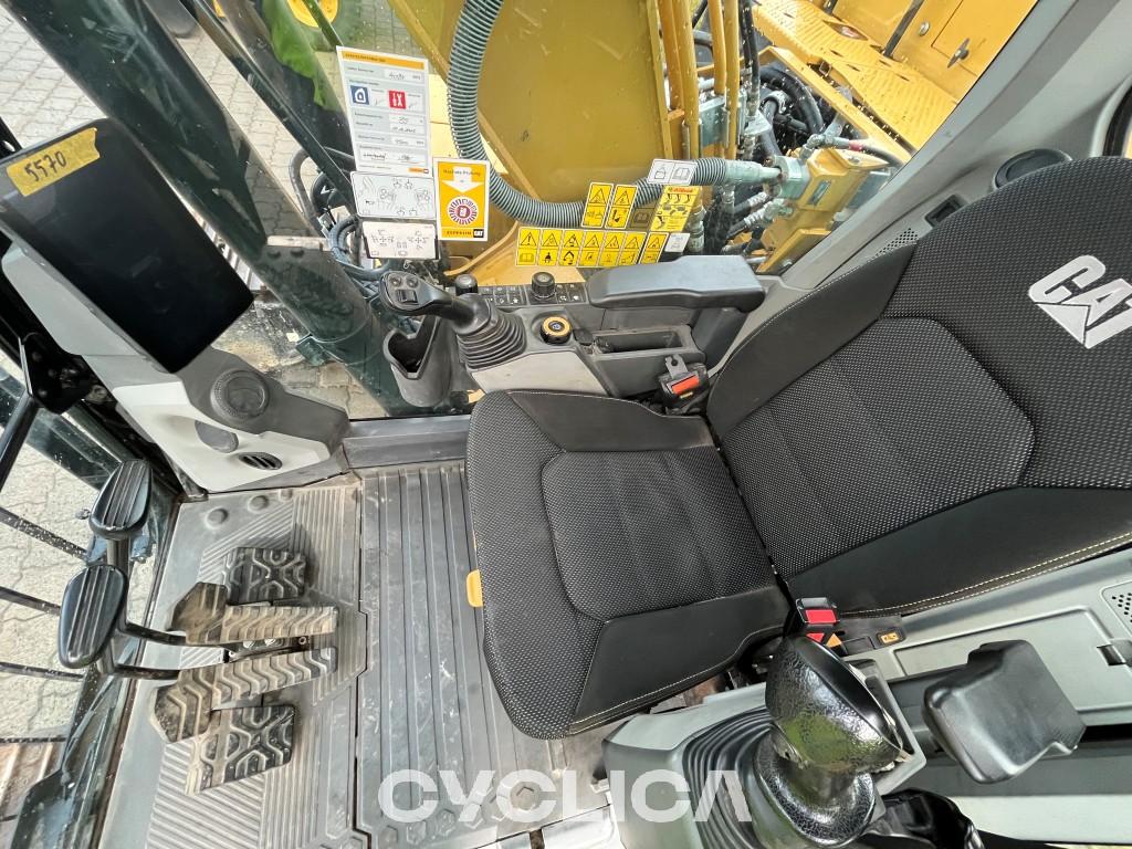 Escavadora de rastos  320 HEX20658 - 8