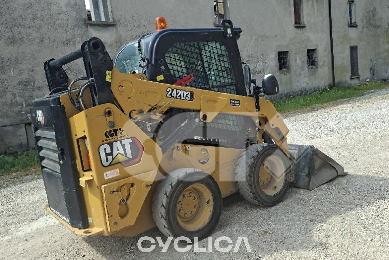 Mini Pás Carregadoras  242D3 ME600776 - 2