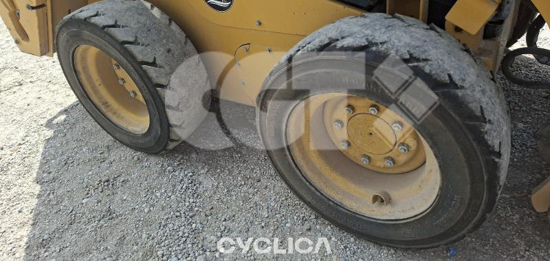 Mini Pás Carregadoras  242D3 ME600776 - 10