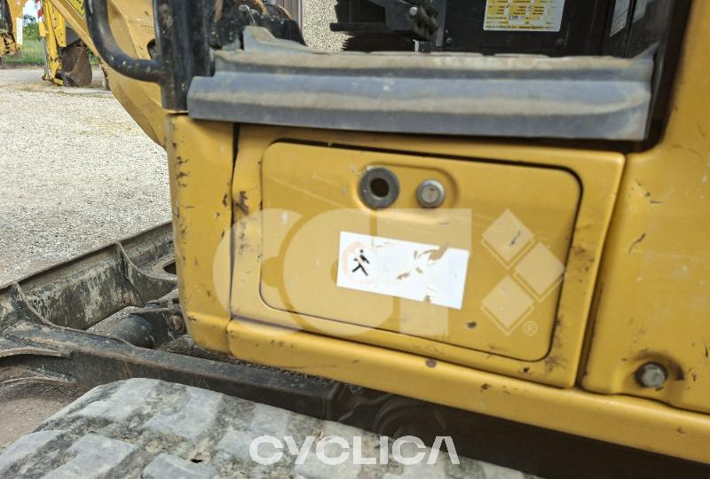 Escavadora de rastos  301.7 JH704304 - 9