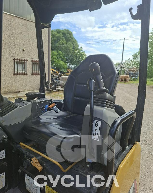 Escavadora de rastos  301.7 JH704304 - 10