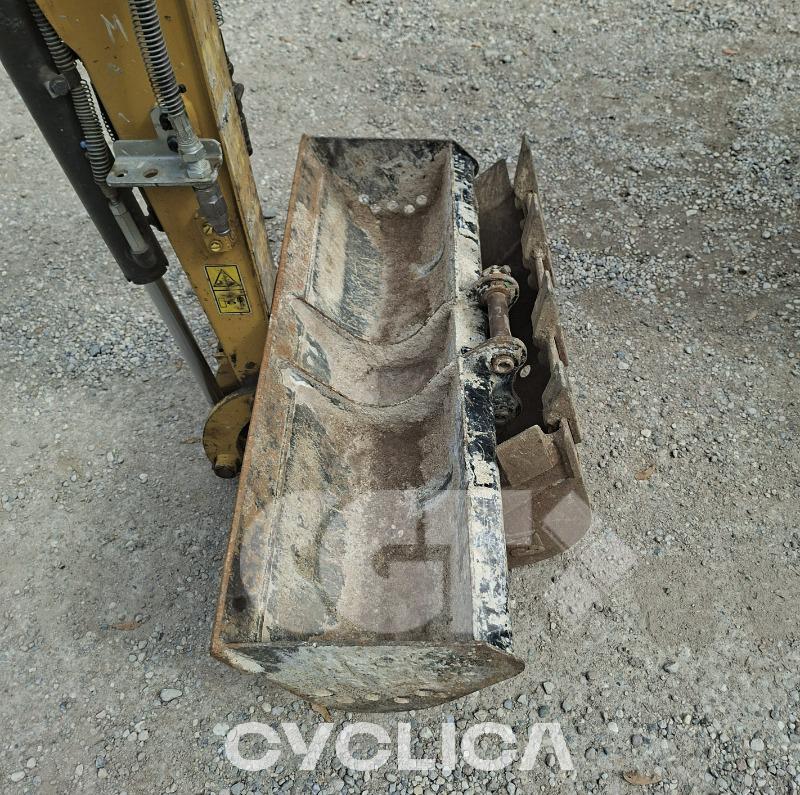 Escavadora de rastos  301.7 JH704304 - 11