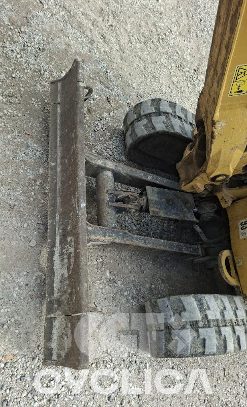 Escavadora de rastos  301.7 JH704304 - 12