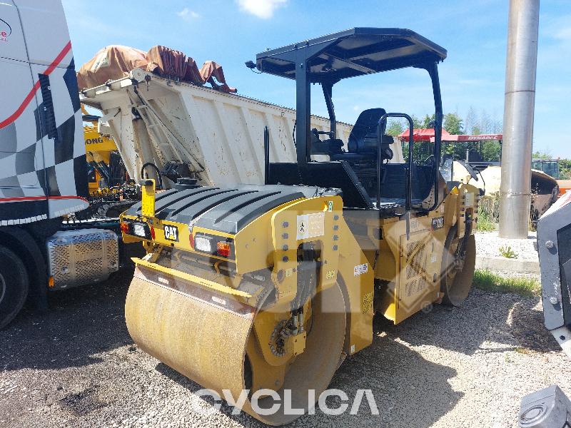 Oprema za asfaltiranje  CB7 NLJ00101 - 1