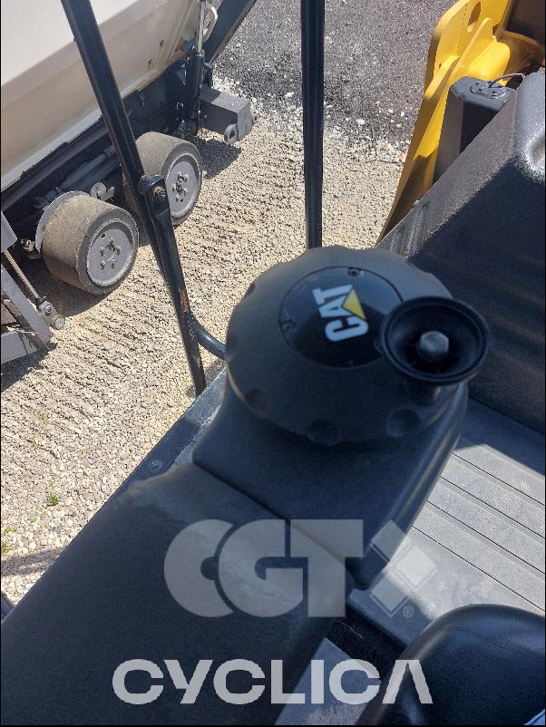 Oprema za asfaltiranje  CB7 NLJ00101 - 11