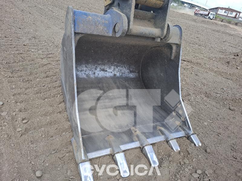 Escavadora de rastos  330 NG XNB10### - 5