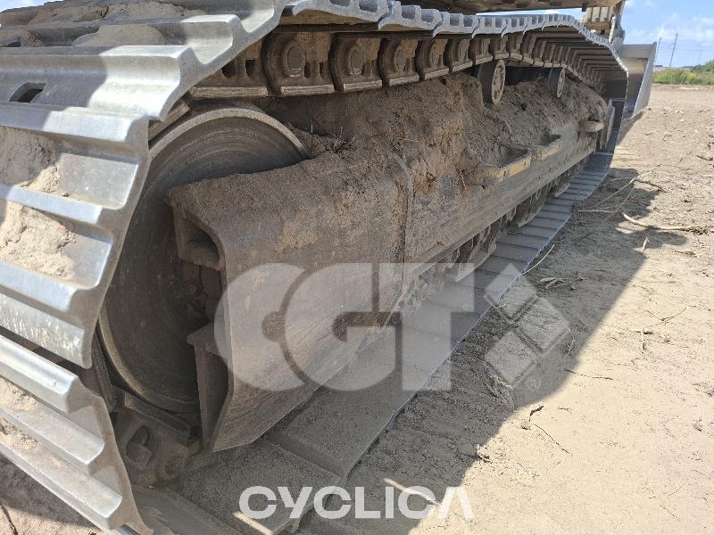 Escavadora de rastos  330 NG XNB10### - 6