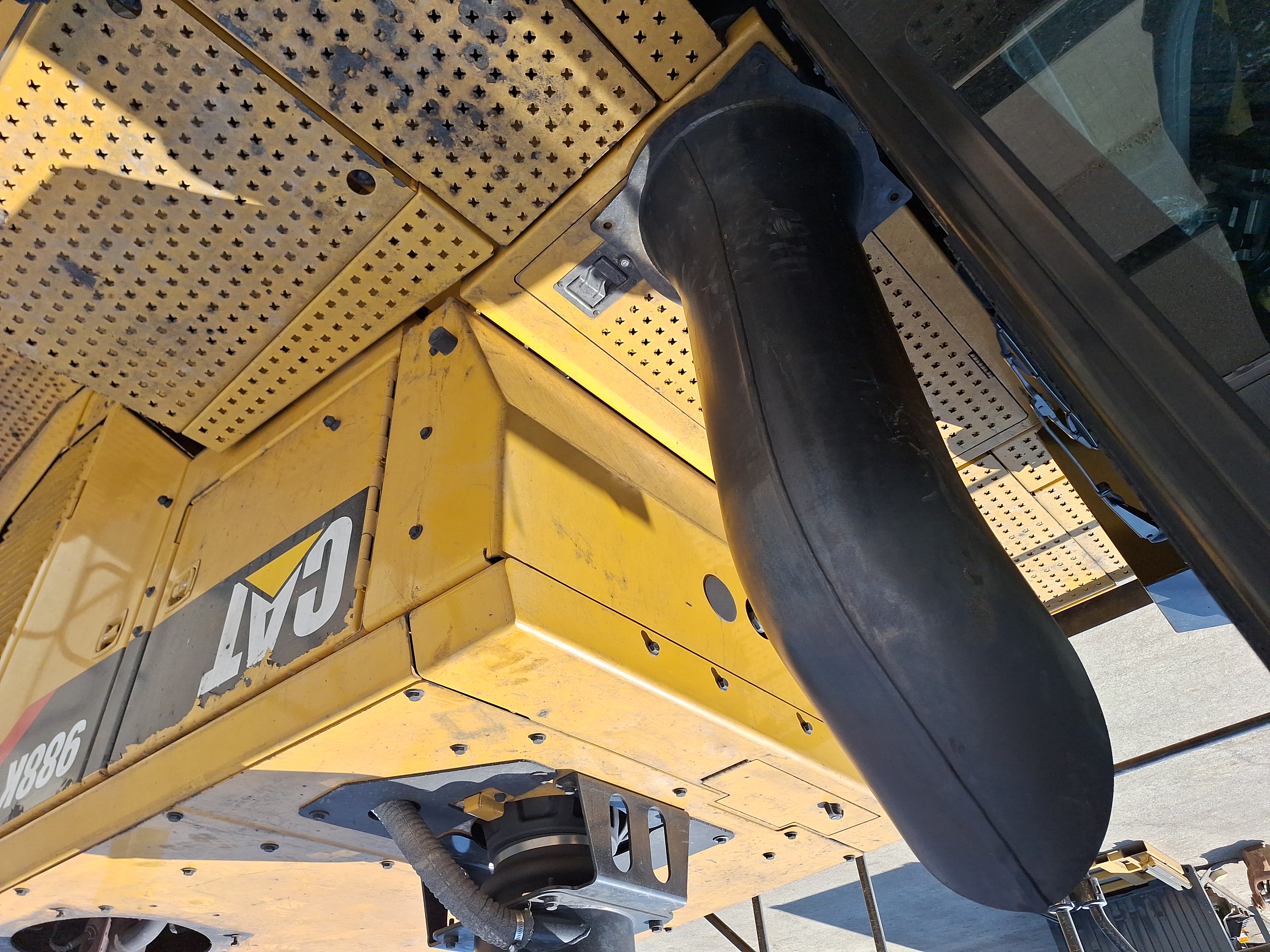 Wheel loaders  988K TWX01498 - 16
