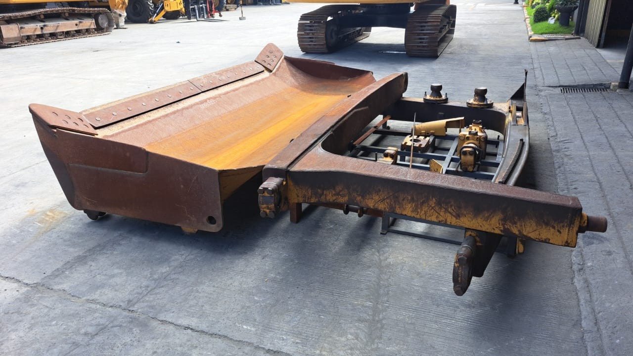 Bulldozers and crawler tractors  D6R SSS01300 - 8