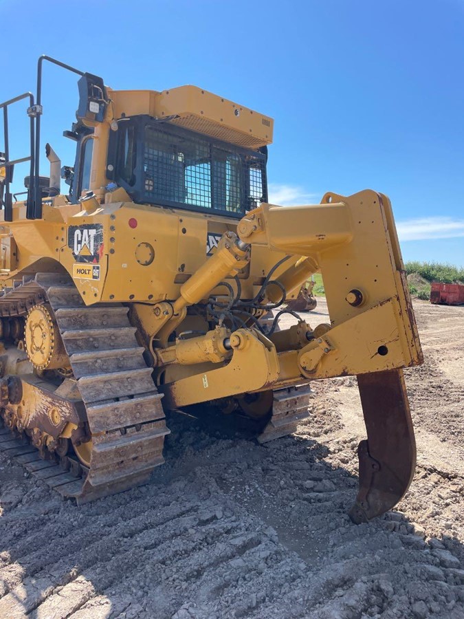 Bulldozers and crawler tractors  D8T AW400972 - 11