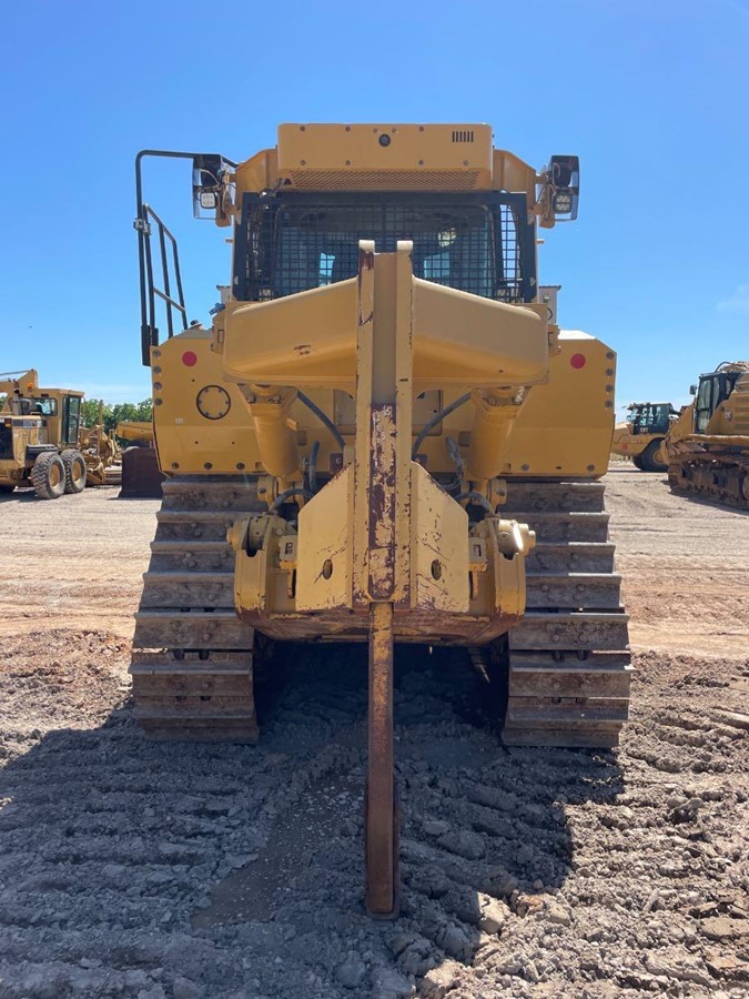 Bulldozers and crawler tractors  D8T AW400972 - 12