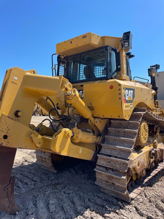 Bulldozers and crawler tractors  D8T AW400972 - 13