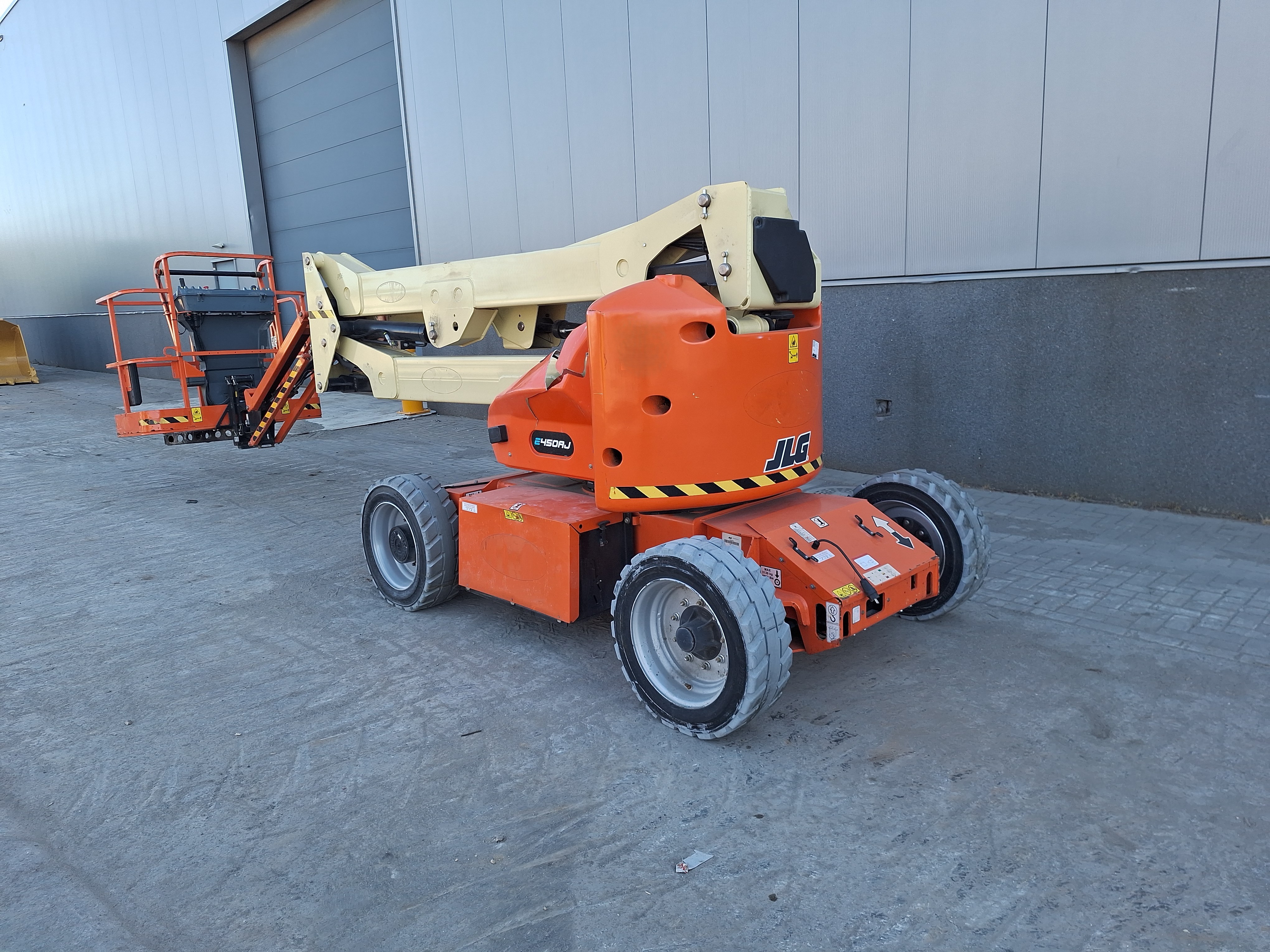 Elevadores de lança articulada  E450AJ 300257687 - 3
