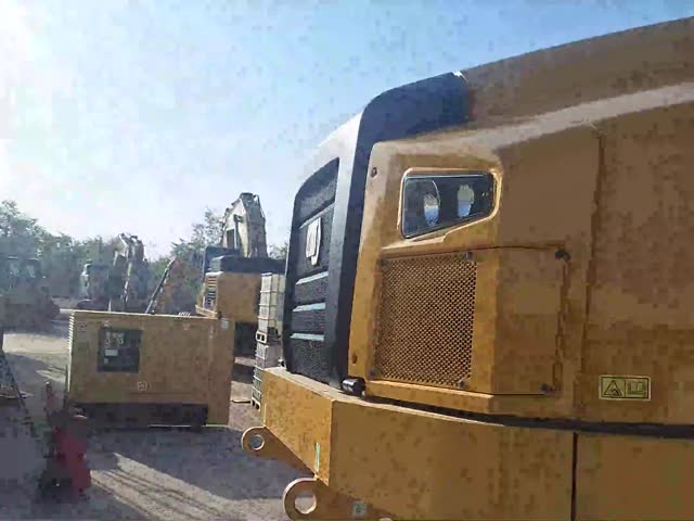 Dumpera dhe kamionë të artikuluar  745 3T606442 - 1