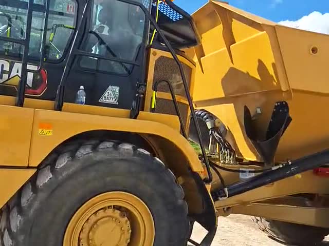 VID_360_equipo_20250923T113435701.mp4