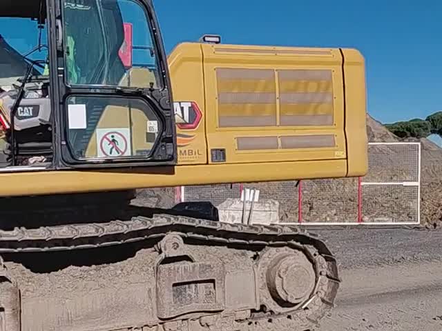 Pelles sur chenilles  340L TYH20014 - 1