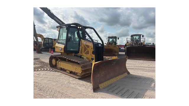 Bulldozers y tractores de cadenas  D3LGP XKY00862 - 1