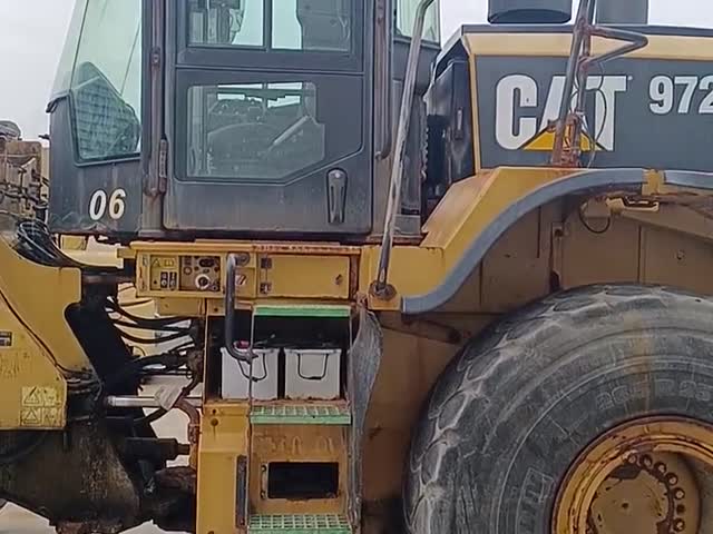 Pás Carregadoras de Rodas  972M JPR00334 - 1